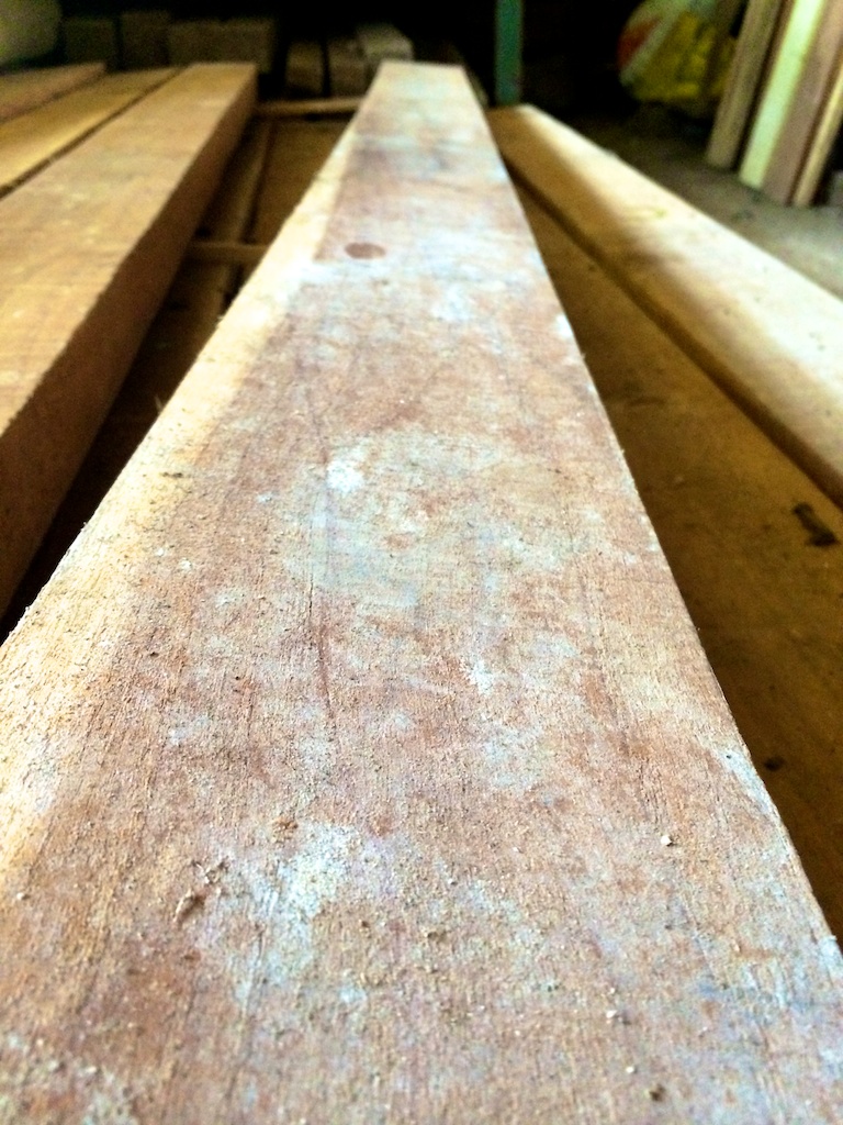 Teca (1ra calidad): 25 Quetzales pie tablar